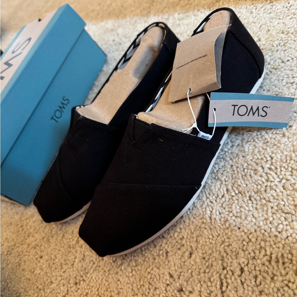 TOMS Black Slip-On Shoes 9 wide